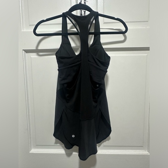 Lululemon Twist Around Tank *Light Support For C/D Cup Black Size 4 W1AIDS - Picture 5 of 7